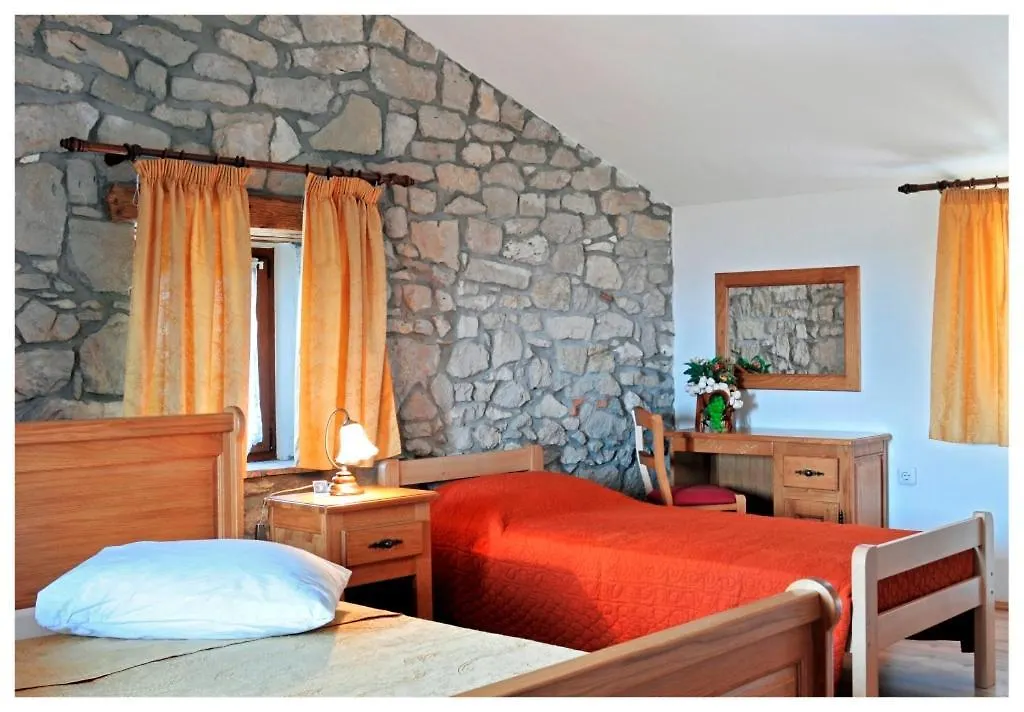 Villa Calussovo Ripenda Kras 3*,  Kroatien