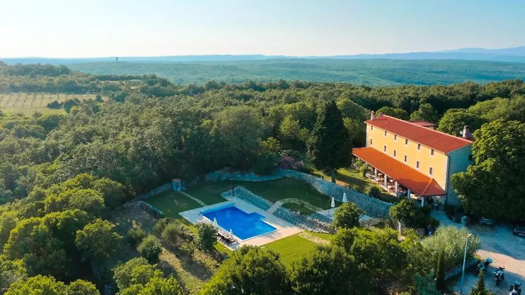 Villa Calussovo Ripenda Kras Hotel