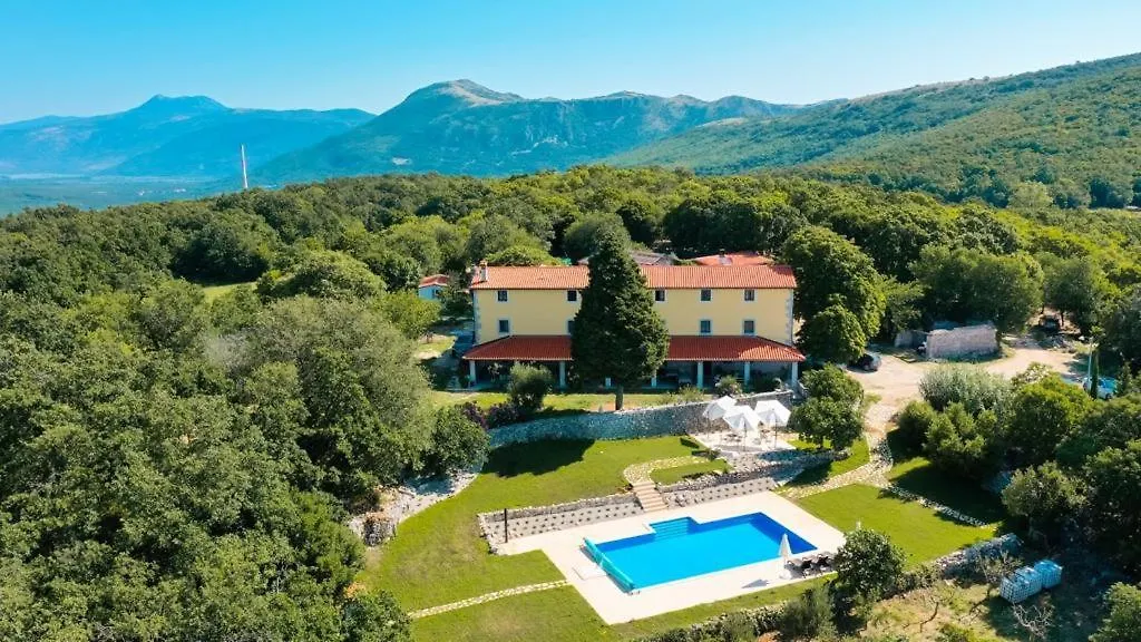 Villa Calussovo Ripenda Kras Kroatien