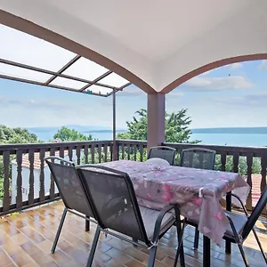 pansion-adria-haus.hotelinzadar.com/