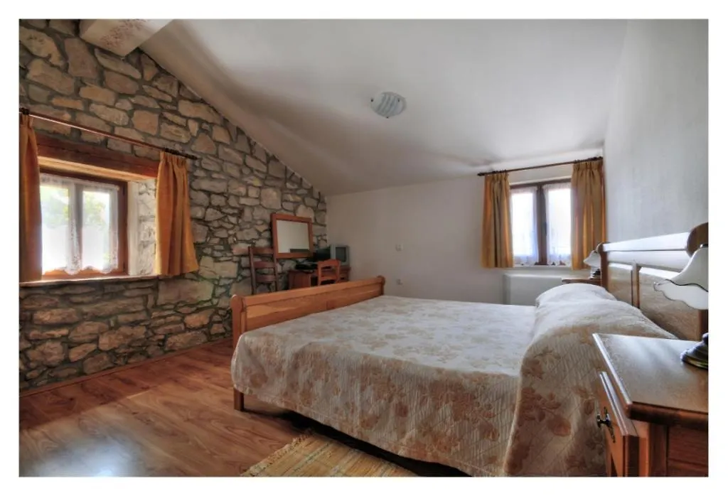 Villa Calussovo Ripenda Kras